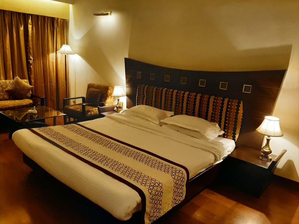 Hotel Mountview Chandīgarh Exterior foto